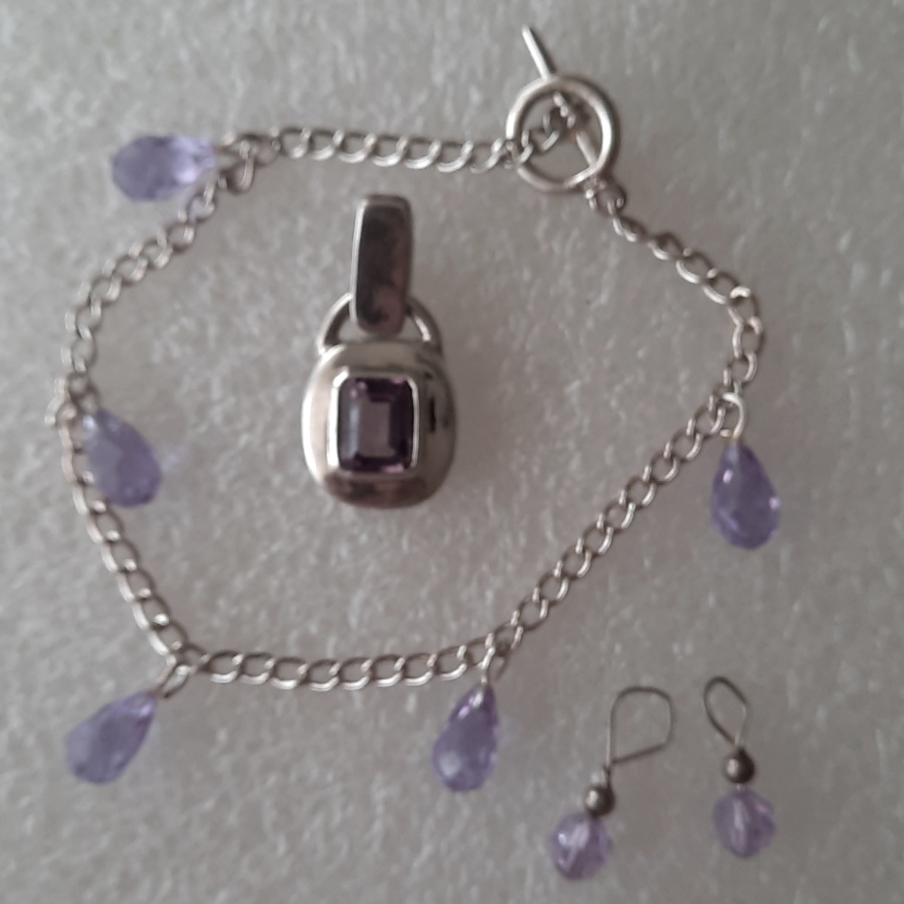 Jewelry bracelet pendant errings